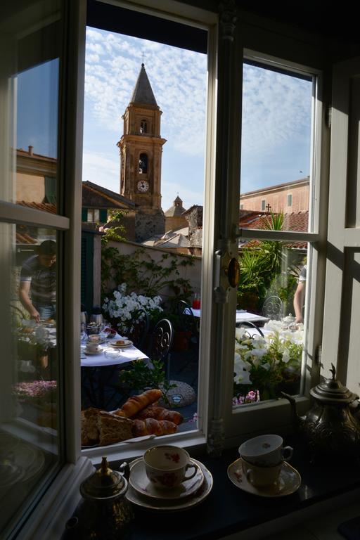 La Terrazza Di Vico Olivi B&B Ventimiglia Exterior foto