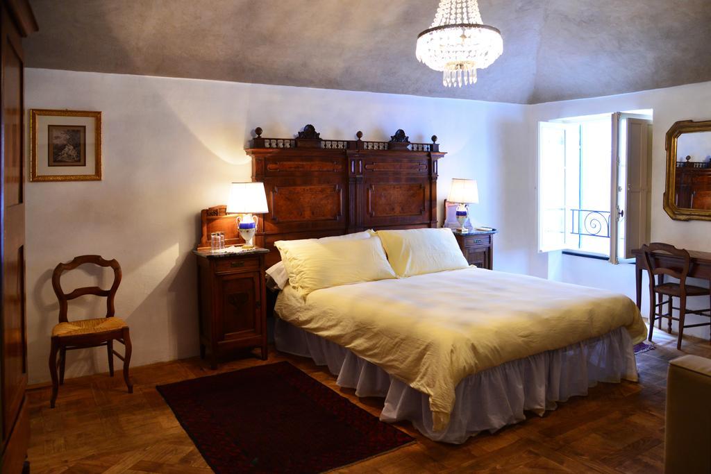 La Terrazza Di Vico Olivi B&B Ventimiglia Habitación foto