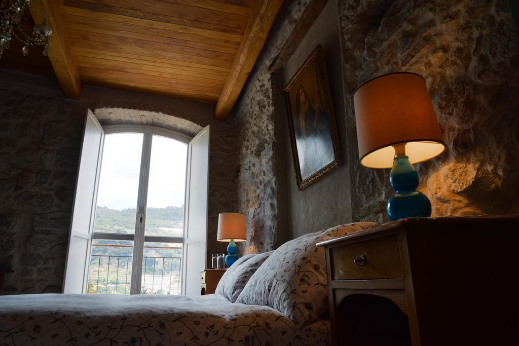 La Terrazza Di Vico Olivi B&B Ventimiglia Habitación foto