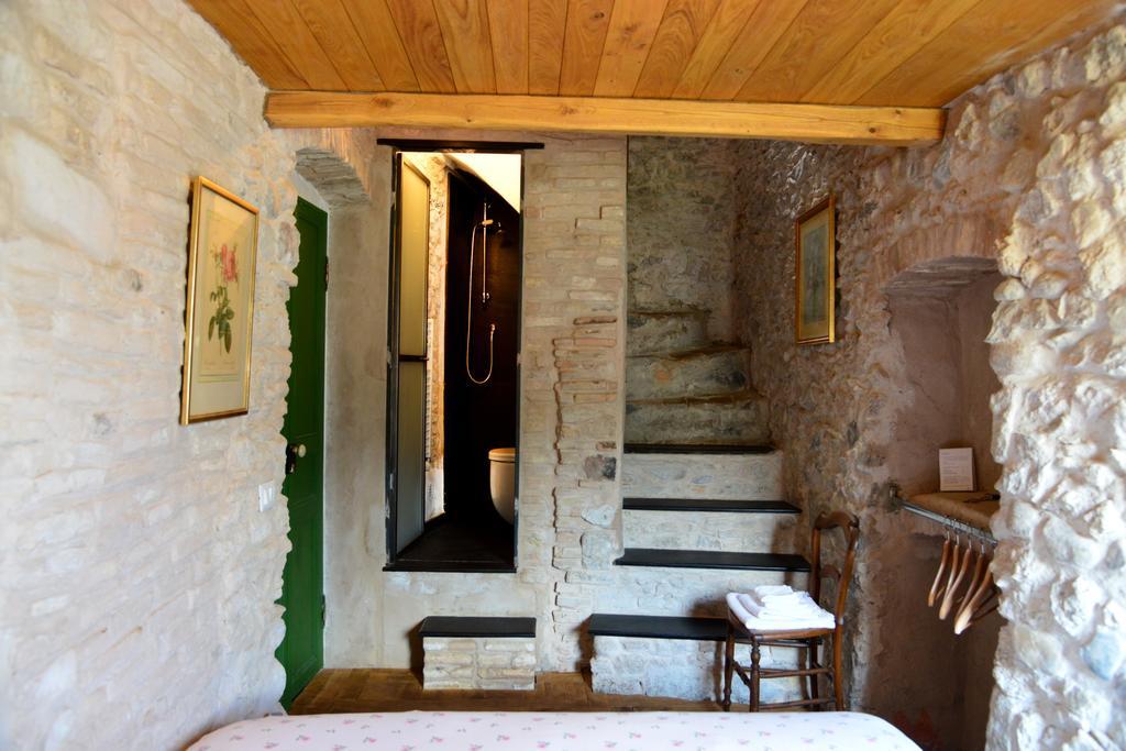 La Terrazza Di Vico Olivi B&B Ventimiglia Habitación foto
